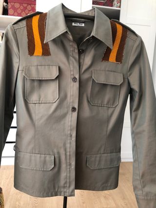 Chaqueta Miu Miu verde militar