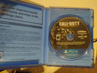 PS4 + 2 Mandos + 4 Juegos