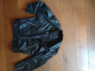 Chaqueta Cuero Estilo 80s