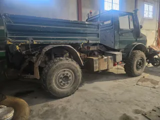 Camión Mercedes Unimog 1700
