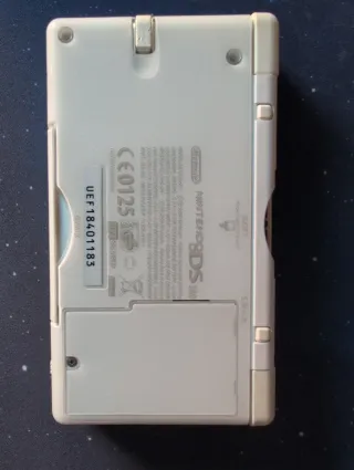 Nintendo DS Lite + Juego + lector micro SD