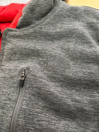 Chaqueta The North Face plumas y sudadera