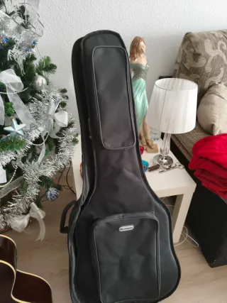 Guitarra Electroacústica Yamaha CPX600