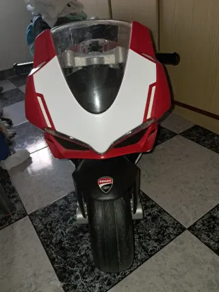 Moto Eléctrica Ducati 12V