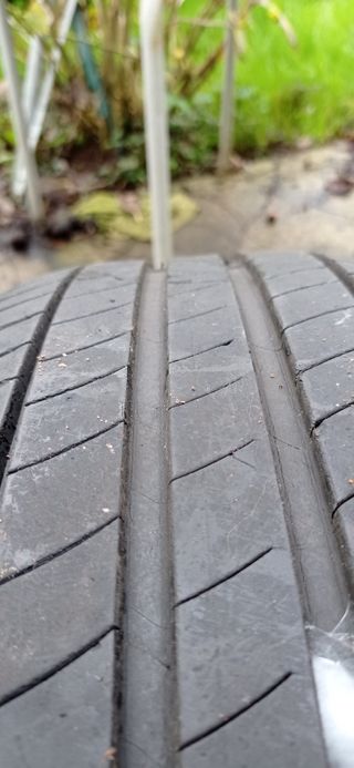 Rueda cubierta Michelin primacy 3