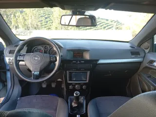 Opel Astra 2007