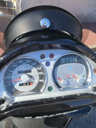 Piaggio Beverly 250cc año 2009 17mil km esta nueva
