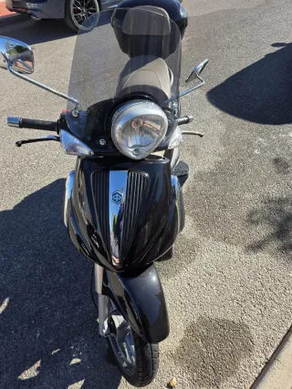 Piaggio Beverly 250cc año 2009 17mil km esta nueva