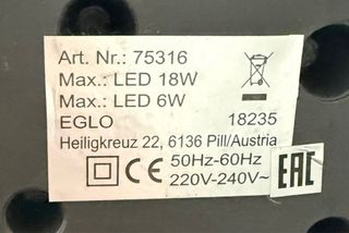 Lámpara de pie moderna metal y plástico