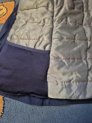 Abrigo escolar Quechua azul con capucha talla 10-1