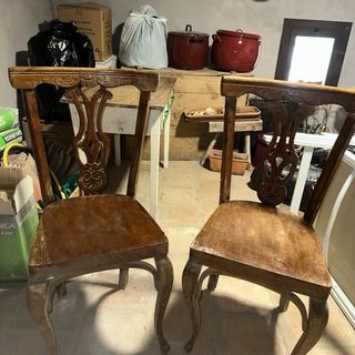 Pareja sillas labradas madera