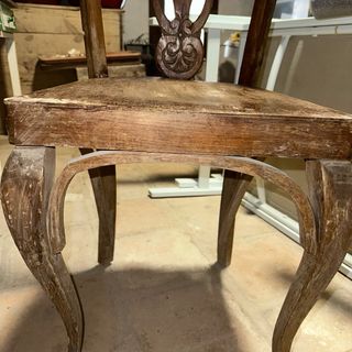 Pareja sillas labradas madera