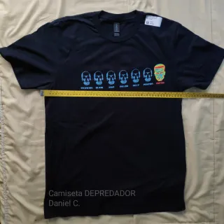 Camiseta Negra DEPREDADOR Talla M - Nueva