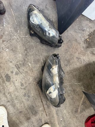 Vendo paragolpes y faros del golf 6