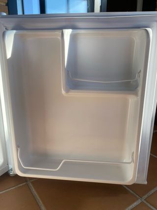 Mini nevera Severin blanca