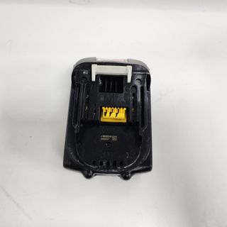 Martillo Makita DHR202 18V + Cargador DC18RC