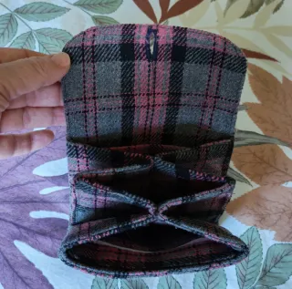 Cartera tela tartán invierno