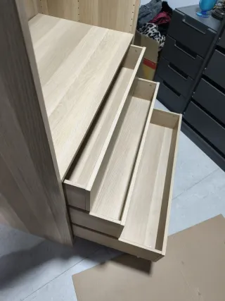 Armario vestidor de madera