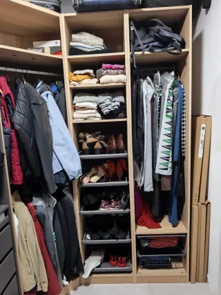 Armario vestidor de madera