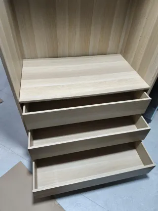 Armario vestidor de madera