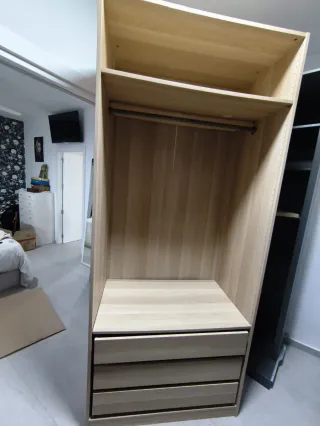 Armario vestidor de madera