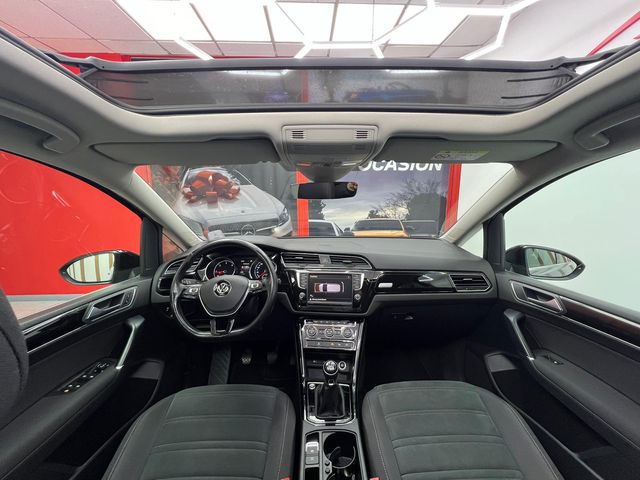 Volkswagen Touran 2015