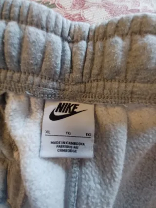 Pantalón chándal Nike Gris