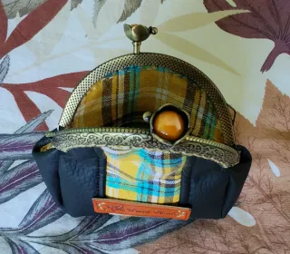 Monedero boquilla redonda tela cuadros