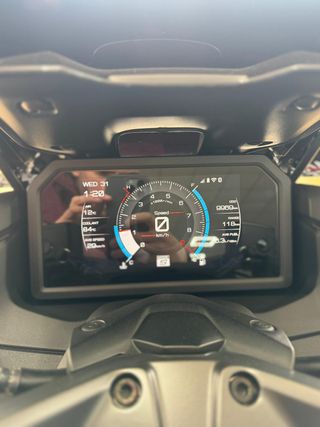 Yamaha TMAX 2023 - Edición Especial