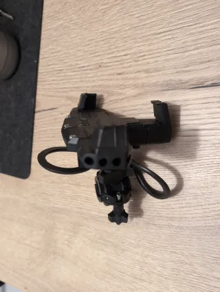 Soporte Givi S920L Smart Clip Móvil