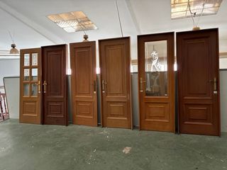Puertas macizas madera varios acabados PRECIO UNID