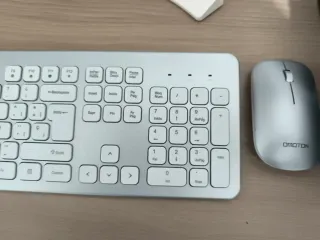 PC HP con Pantalla, Teclado y Ratón