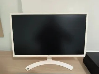 PC HP con Pantalla, Teclado y Ratón