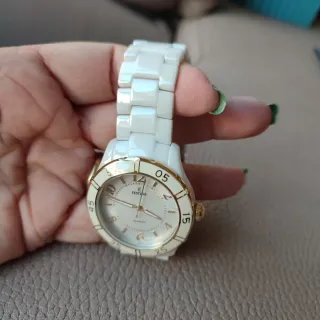 Reloj Festina Blanco y Dorado