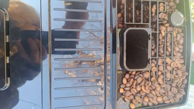 Cafeteira DeLonghi Magnifica Start