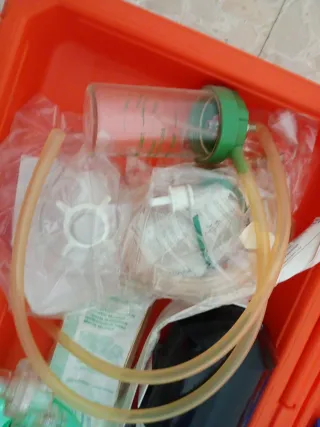 Maletín de primeros auxilios naranja