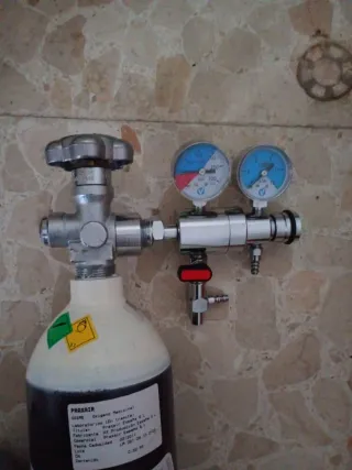 Maletín de primeros auxilios naranja