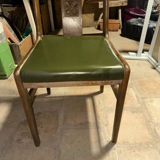 Silla madera tapicería verde brocada