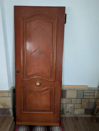 Puerta de Madera Maciza