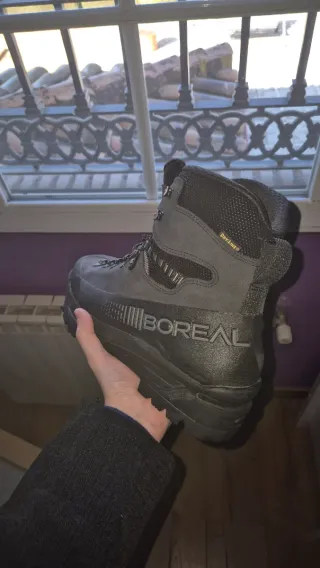 Botas de montaña BOREAL