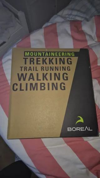 Botas de montaña BOREAL