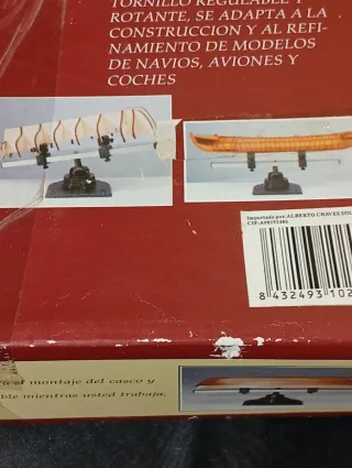 Tornillo orientable para modelismo