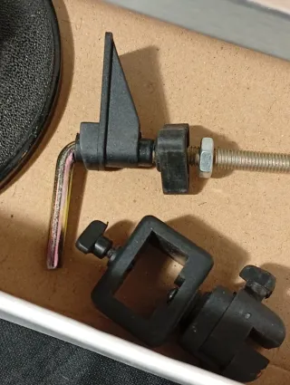 Tornillo orientable para modelismo