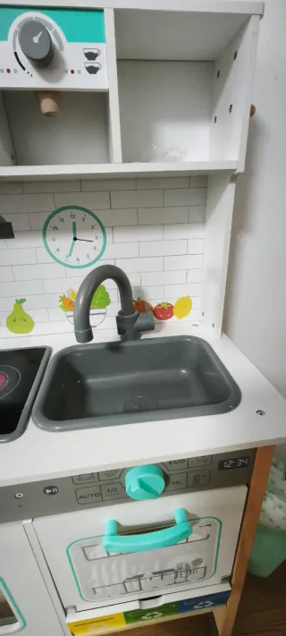 Cocina de juguete de madera