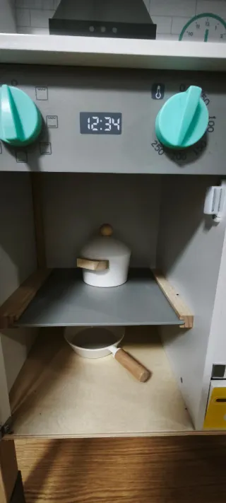 Cocina de juguete de madera