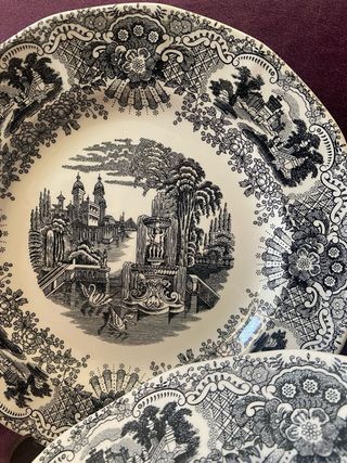 2 Platos negro vistas de la Cartuja