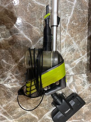 Aspirador Tristar con cable
