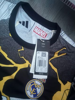 Conjunto Real Madrid Marvel Adidas