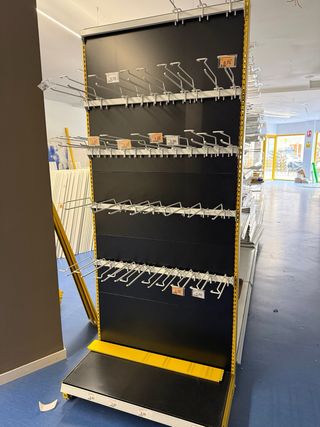 Estanterías metálicas para tienda