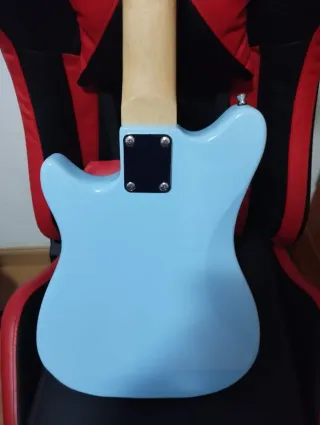 Bajo Eléctrico Escala Corta.